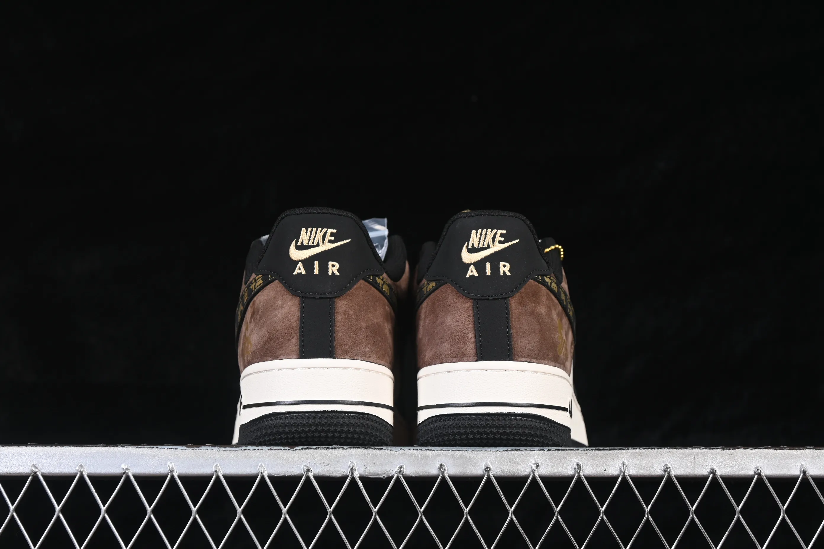 All Categories Nk Air Force 1 Air Force Series Nk Air Force 1 Low Air Force Low Nike Air Force 1'07 Low Year of the Horse Limited Black Brown Suede Air Force One Low Casual Shoes XD0028-010